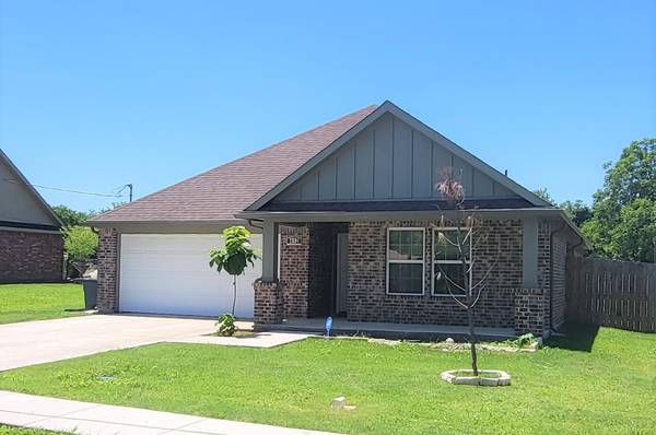 412 S Park Street, Terrell, TX 75160