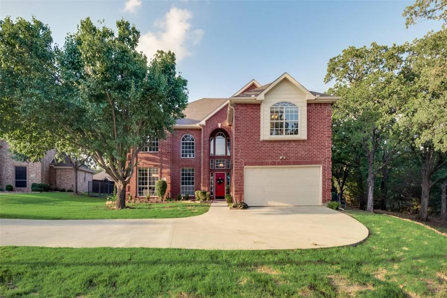 413 Stoneleigh Circle, Lake Dallas, TX 75065