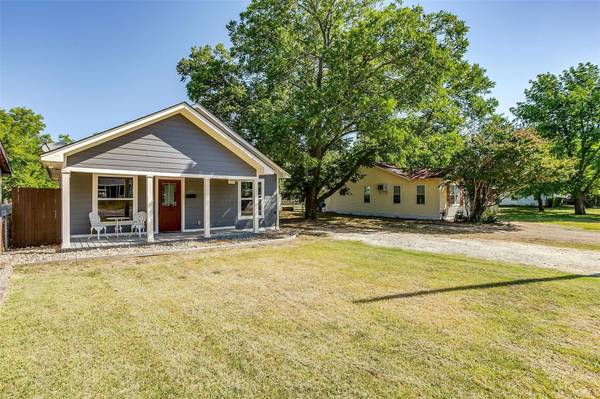 103 E Wilkerson Street #A, Itasca, TX 76055