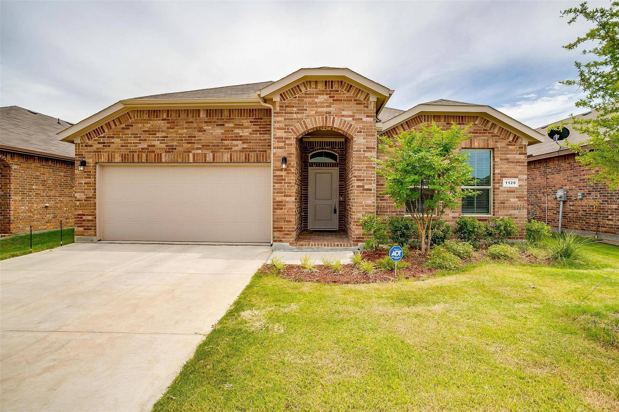 1120 Nicole Way, Burleson, TX 76028