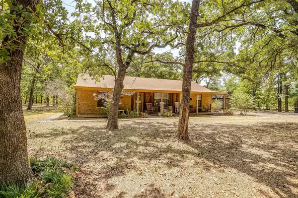 Alvarado, TX 76009,5820 Crow Creek Lane