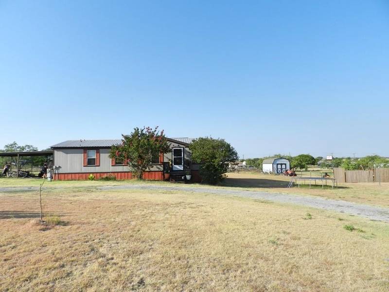 2905 Berry Patch Lane, Joshua, TX 76058