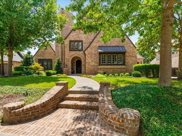 6804 Whittier Lane, Colleyville, TX 76034