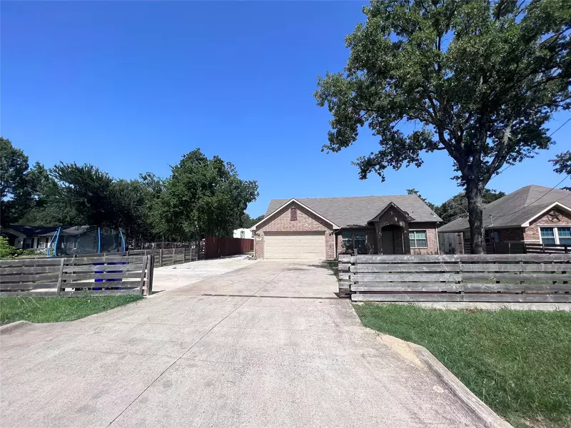 5414 Wild Oak Road, Balch Springs, TX 75180