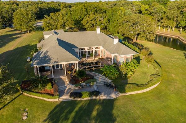 411 Arrowhead Point, Kerens, TX 75144