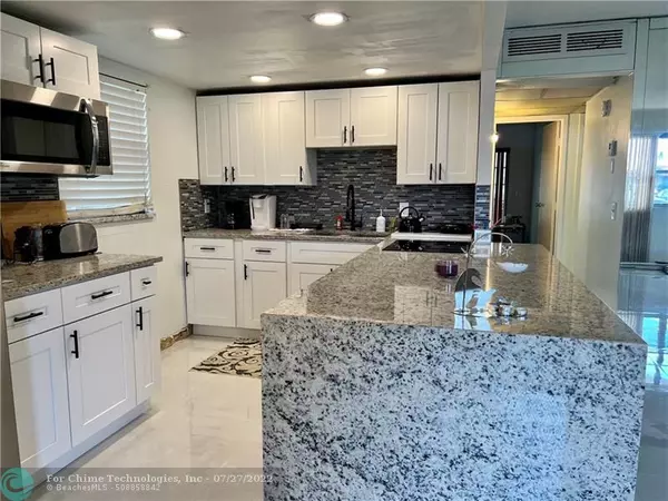 112 Seville D #D, Delray Beach, FL 33446