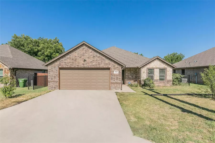 503 N Avenue E, Springtown, TX 76082