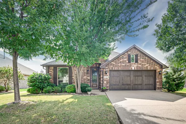 4320 Gleneagles Drive, Mansfield, TX 76063