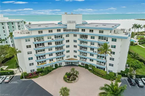 220 Seaview CT W #304, Marco Island, FL 34145