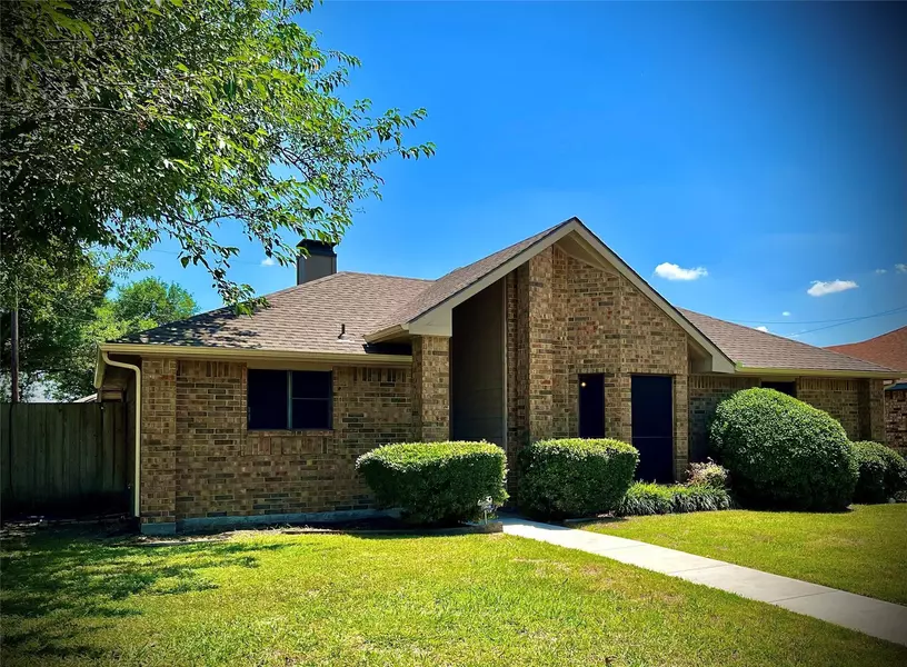 7418 Seascape Drive, Rowlett, TX 75088