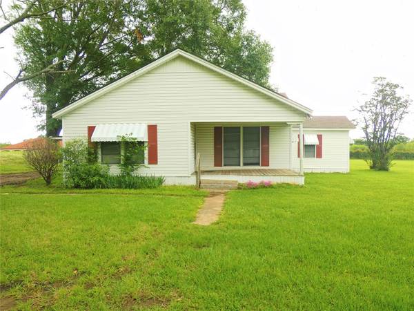 2524 Greenhill Rd, Mount Pleasant, TX 75455