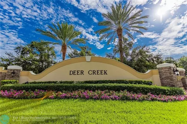 648 Deer Creek Hollows Cir, Deerfield Beach, FL 33442