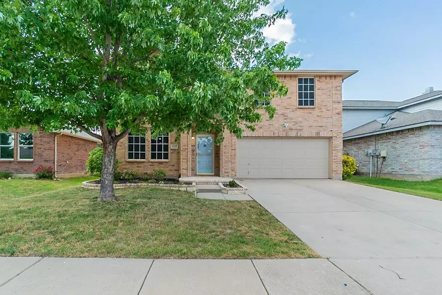 1617 Baxter Springs Drive, Fort Worth, TX 76247