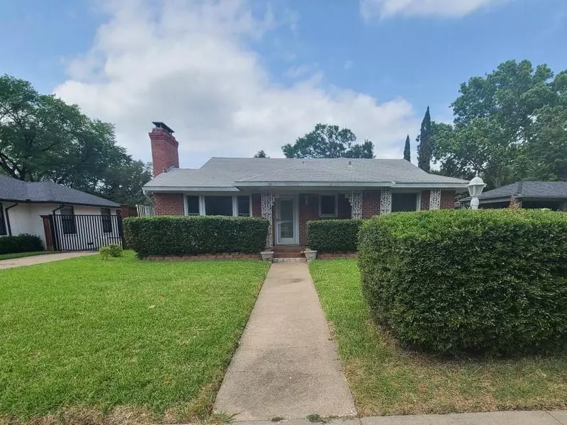 5305 Livingston Avenue, Dallas, TX 75209