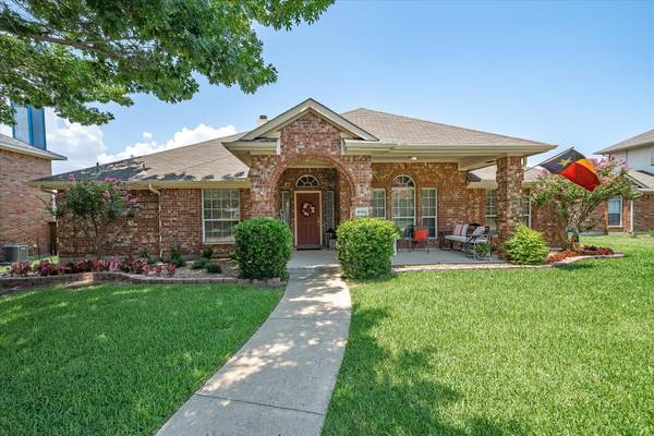 4001 Cavalier Drive, Rowlett, TX 75088