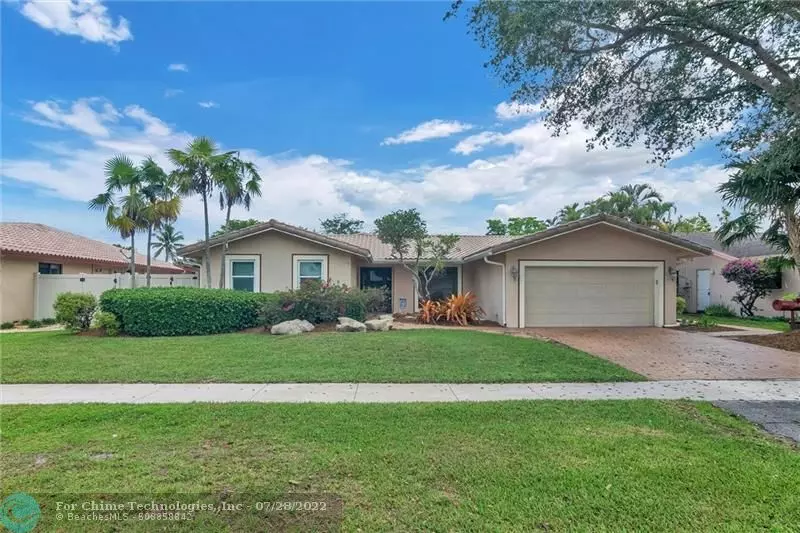 847 W Plantation Cir, Plantation, FL 33324