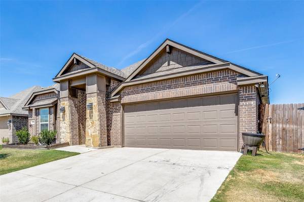 11909 Hassop Lane, Burleson, TX 76028