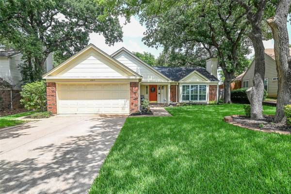 4365 Kenwood Drive, Grapevine, TX 76051