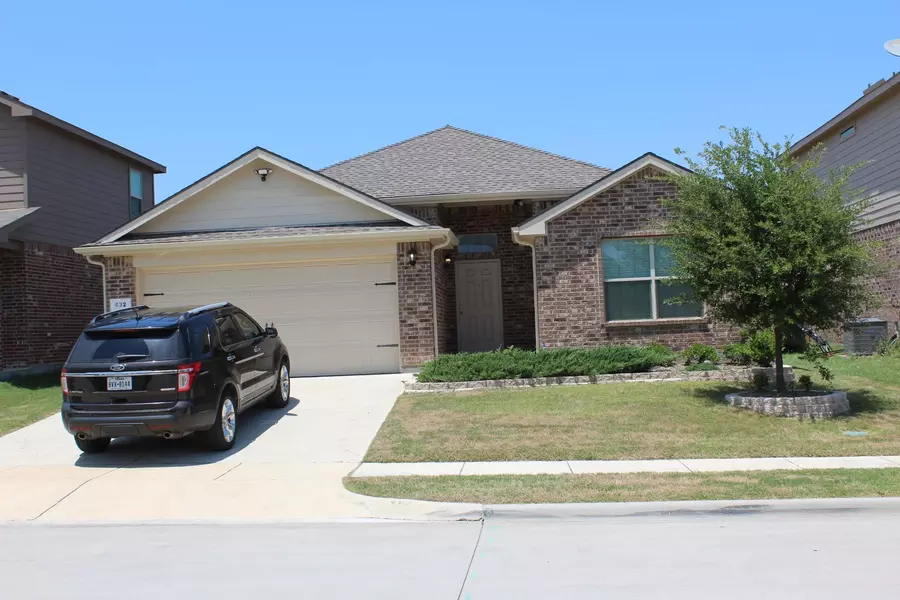 632 River Rock Drive, Azle, TX 76020