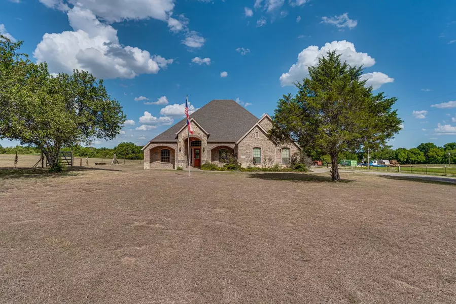 8400 County Road 519, Alvarado, TX 76009