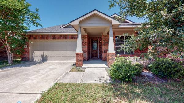 2047 Windsong Drive, Heartland, TX 75126