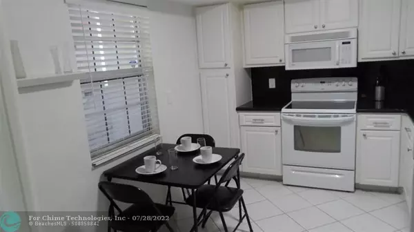 Pompano Beach, FL 33069,905 Cypress Ter  #205