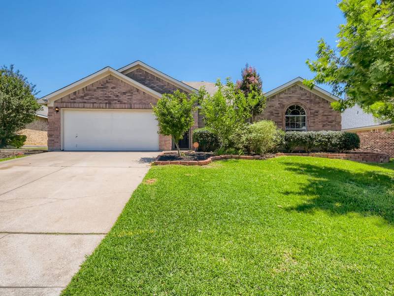 628 Dover Heights Trail, Mansfield, TX 76063