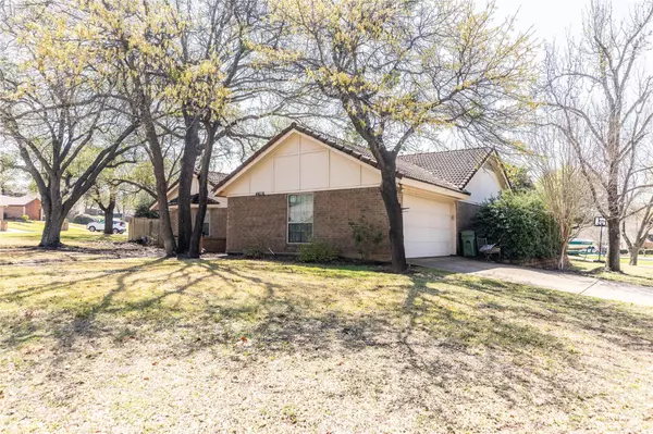 Arlington, TX 76017,4616 Bellefontaine Court