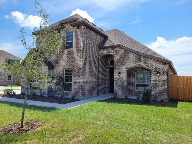 921 Lauren Drive, Midlothian, TX 76065