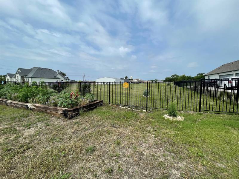 2360 County Road 377, Van Alstyne, TX 75495