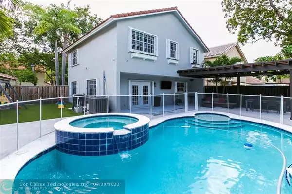 Plantation, FL 33324,9982 NW 5th Ct