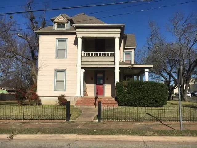 303 W Cherry Street, Sherman, TX 75090