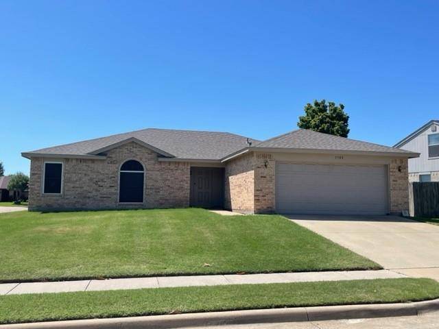 5780 Maryanne Place, Haltom City, TX 76137