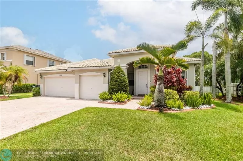 1033 NW 167th Ave, Pembroke Pines, FL 33028