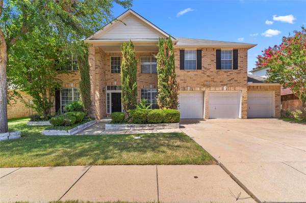 8317 Summer Park Drive, Fort Worth, TX 76123