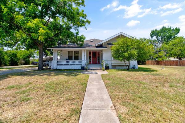 442 E Navasota, Groesbeck, TX 76642