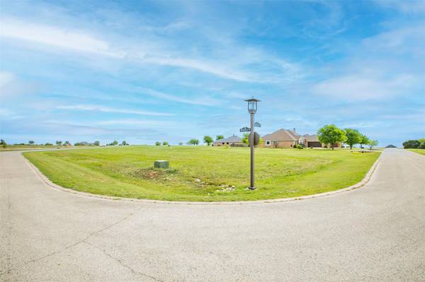 7421 Muirfield Drive, Cleburne, TX 76033