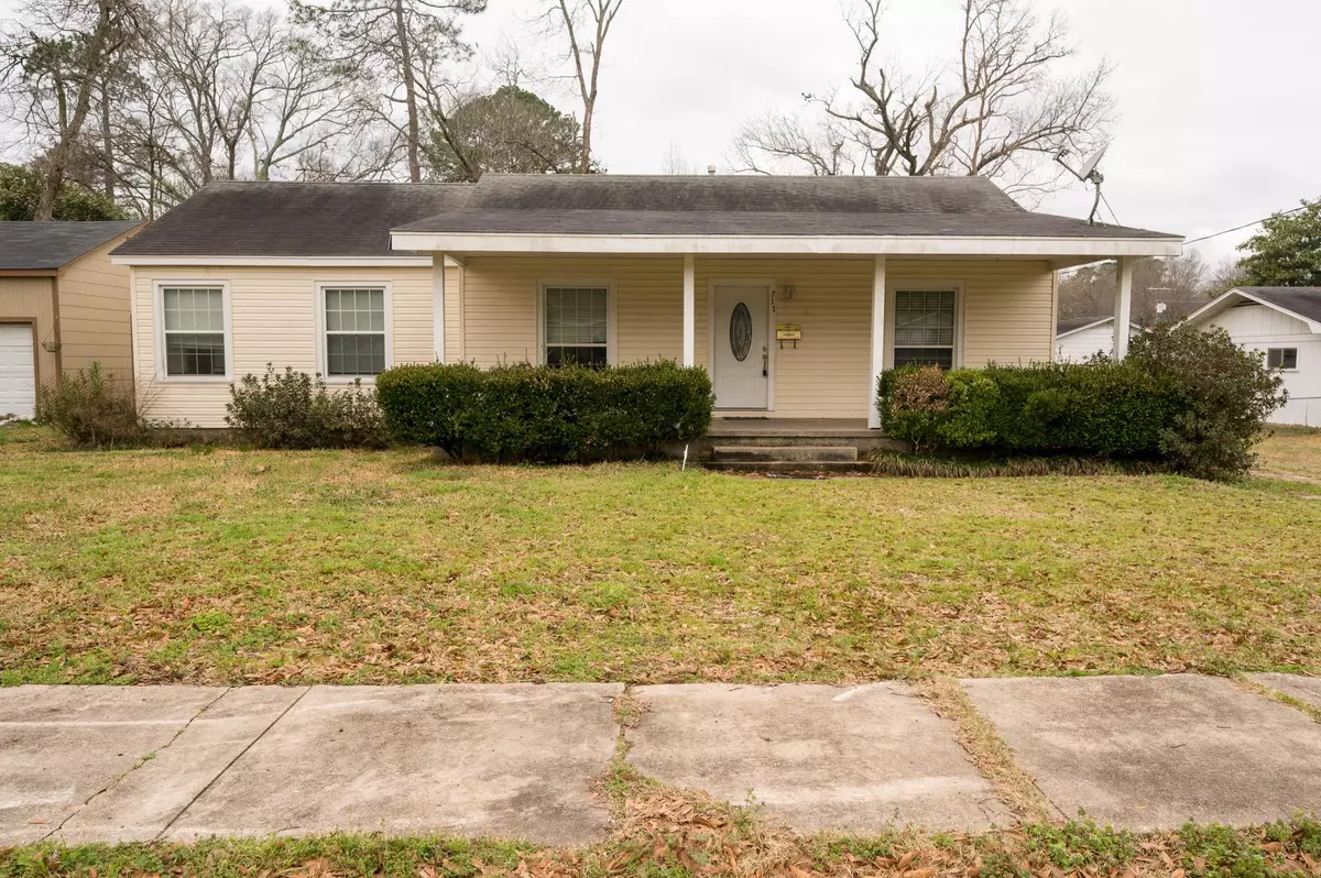 Minden, LA 71055,717 Oak Knoll Street