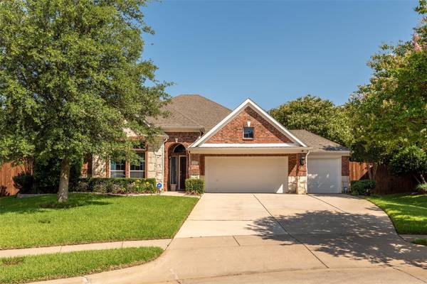 6200 Laurel Oak Lane, Arlington, TX 76001