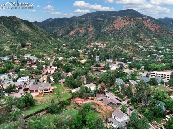 Manitou Springs, CO 80829,121 Deer Path AVE