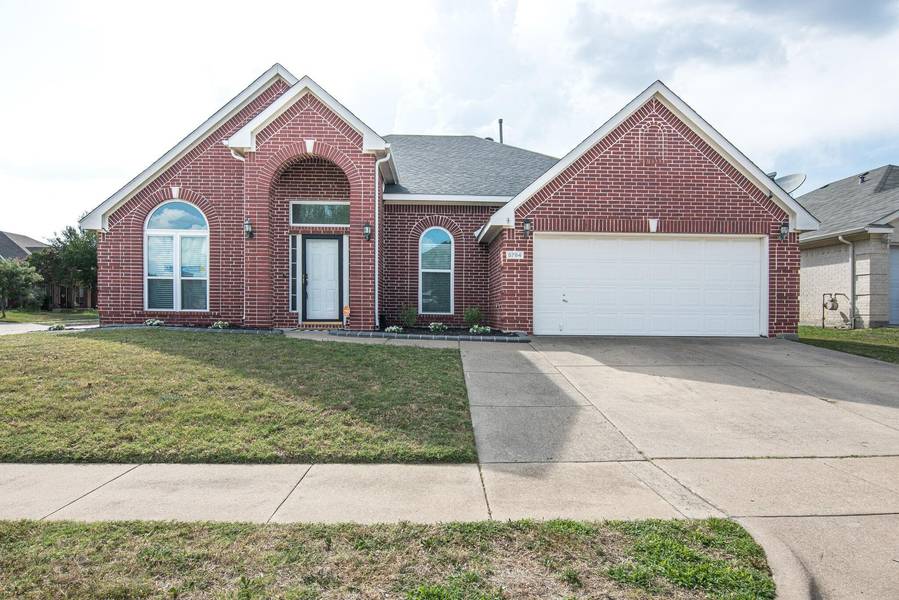 5784 Brighton Court, Haltom City, TX 76137