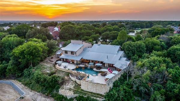 108 Dustin Circle, Hudson Oaks, TX 76087