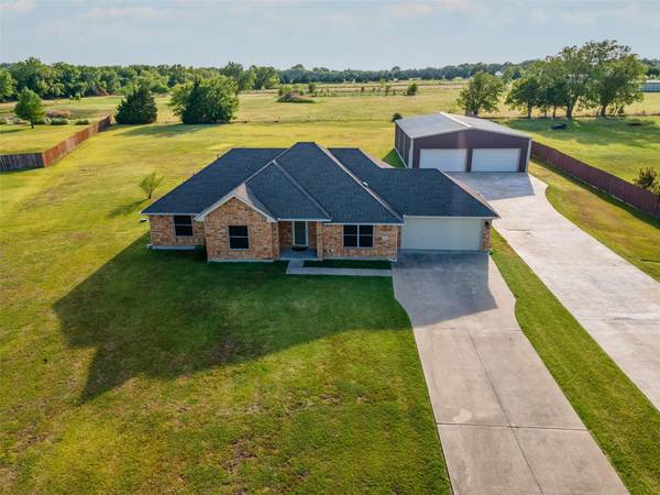 222 High Glen Circle,  Royse City,  TX 75189