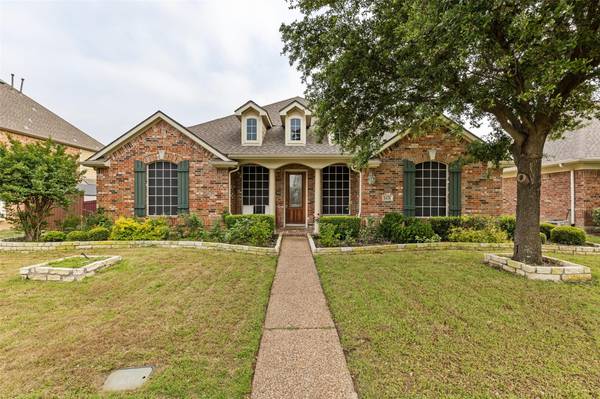 1428 Flowers Drive, Carrollton, TX 75007