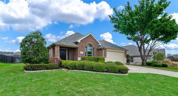 321 Woodridge Drive, Oak Point, TX 75068