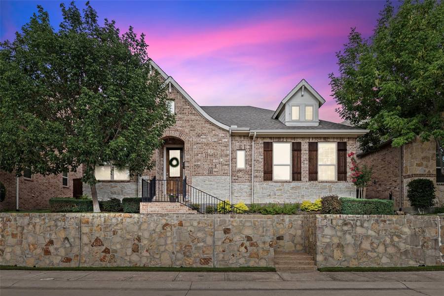 405 Adventurous Shield Drive, Lewisville, TX 75056