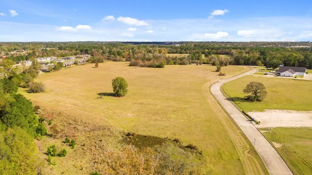 Lot 2 Saddle Creek, Lufkin, TX 75904