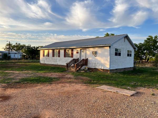 420 County Road 812, Sylvester, TX 79560