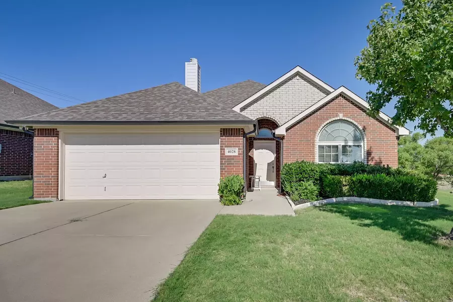 4028 Vista Greens Drive, Fort Worth, TX 76244