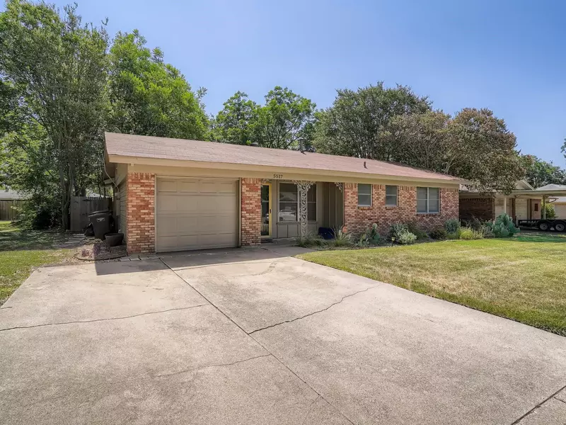 5517 Westcrest Drive, Fort Worth, TX 76134